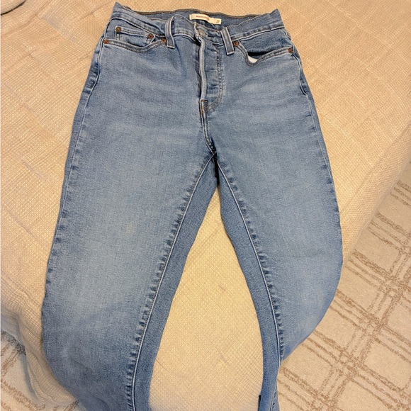 Levi's Women's Wedgie Straight Jeans 27 - Picture 3 of 8